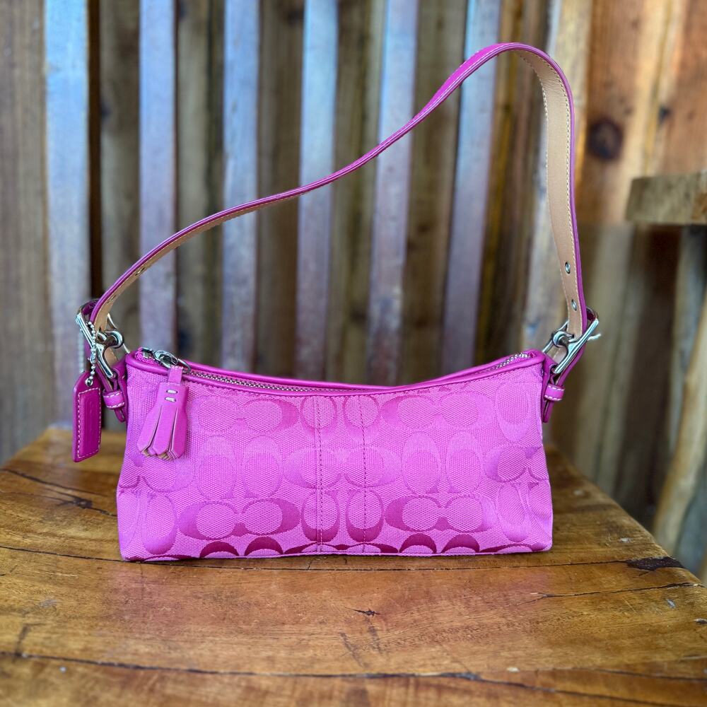 Vintage 2005 Coach Hampton Demi Bag 6371 Pink Signature Jacquard Shoulder Bag